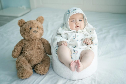 代怀生子好找吗宝宝多大可以睡枕头